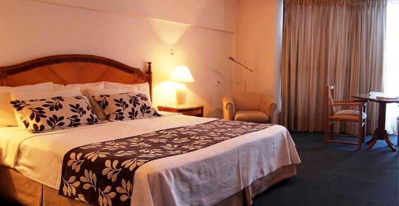 Crystal Palace Hotel Montevideo Esterno foto