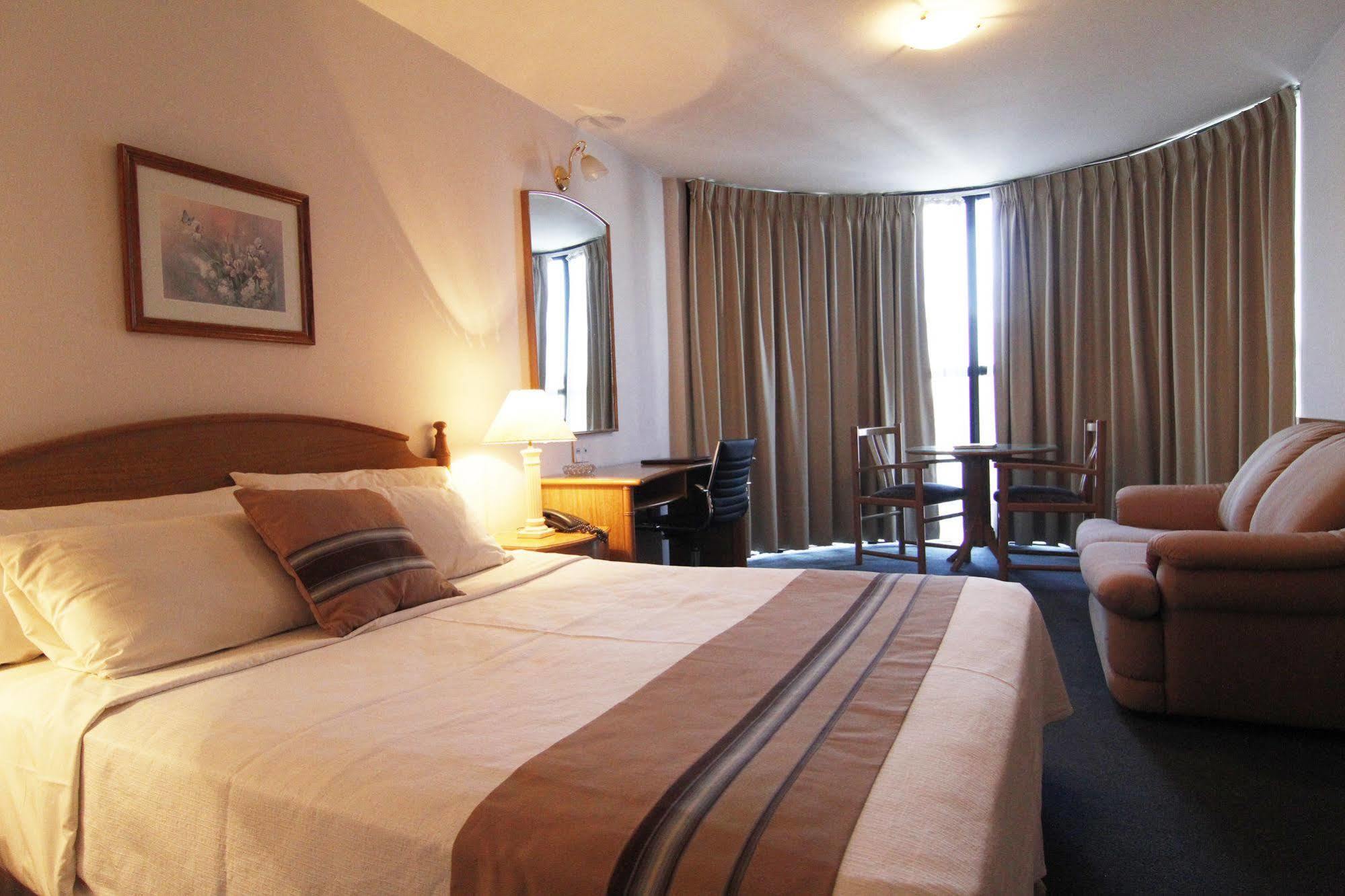 Crystal Palace Hotel Montevideo Esterno foto